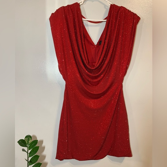 ZARA NWT SHORT DRESS WITH RHINESTONE SHOULDER PADS SIZE M red Valentine’s day - Picture 11 of 16